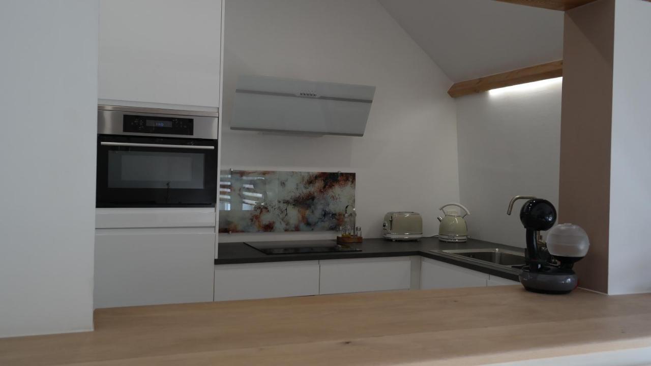 Appartement The Rooftop - A Trendy New With Airconditioning, Large Terrace & Free Parking *