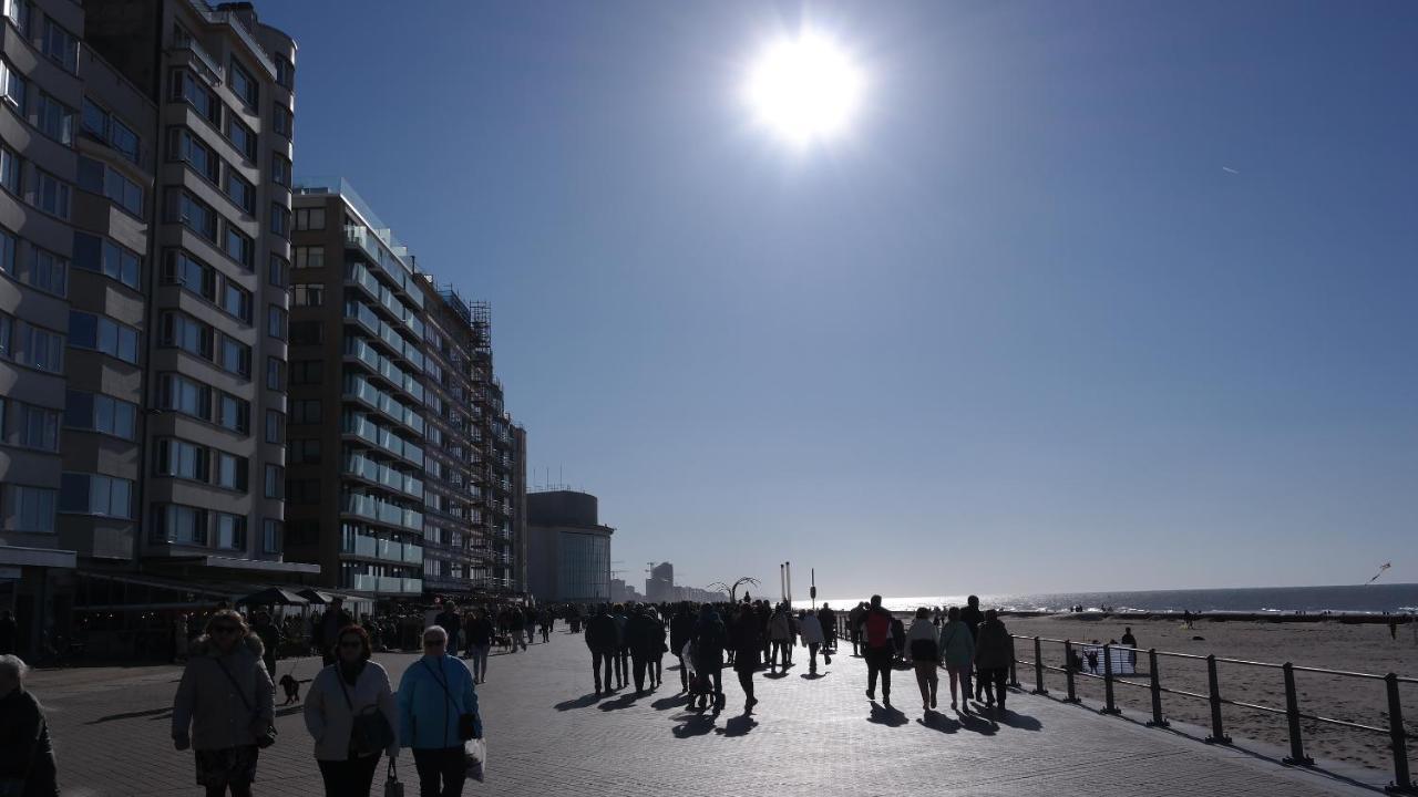 The Rooftop - A Trendy New With Airconditioning, Large Terrace & Free Parking *