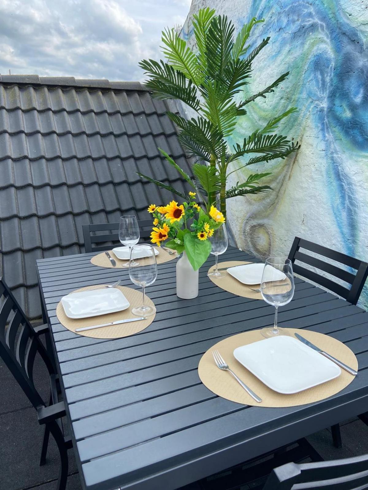 The Rooftop - A Trendy New With Airconditioning, Large Terrace & Free Parking * Oostende